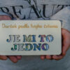 Drevená obálka na peniaze „JE MI TO JEDNO“