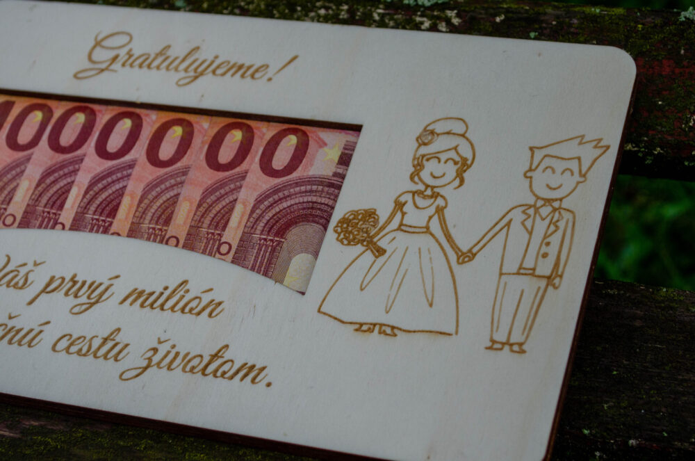 Drevená svadobná obálka „Váš prvý milión“
