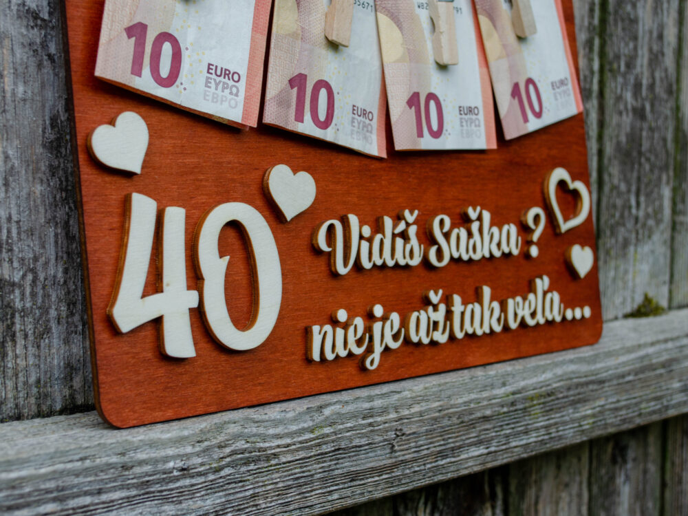 Drevená narodeninová tabuľka